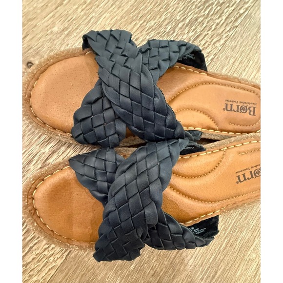Women's Born Rue Flat Black CrissCross Leather Sandal Size 7 / 38 - Picture 8 of 11